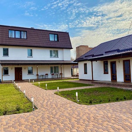 Rioro Hotel Myrhorod Bagian luar foto