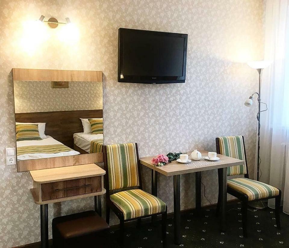 Rioro Hotel Myrhorod Bagian luar foto