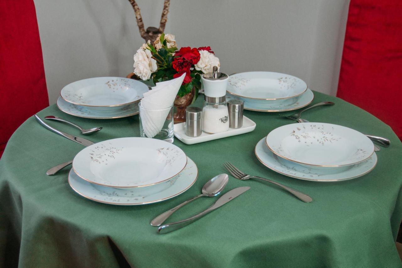 Rioro Hotel Myrhorod Bagian luar foto