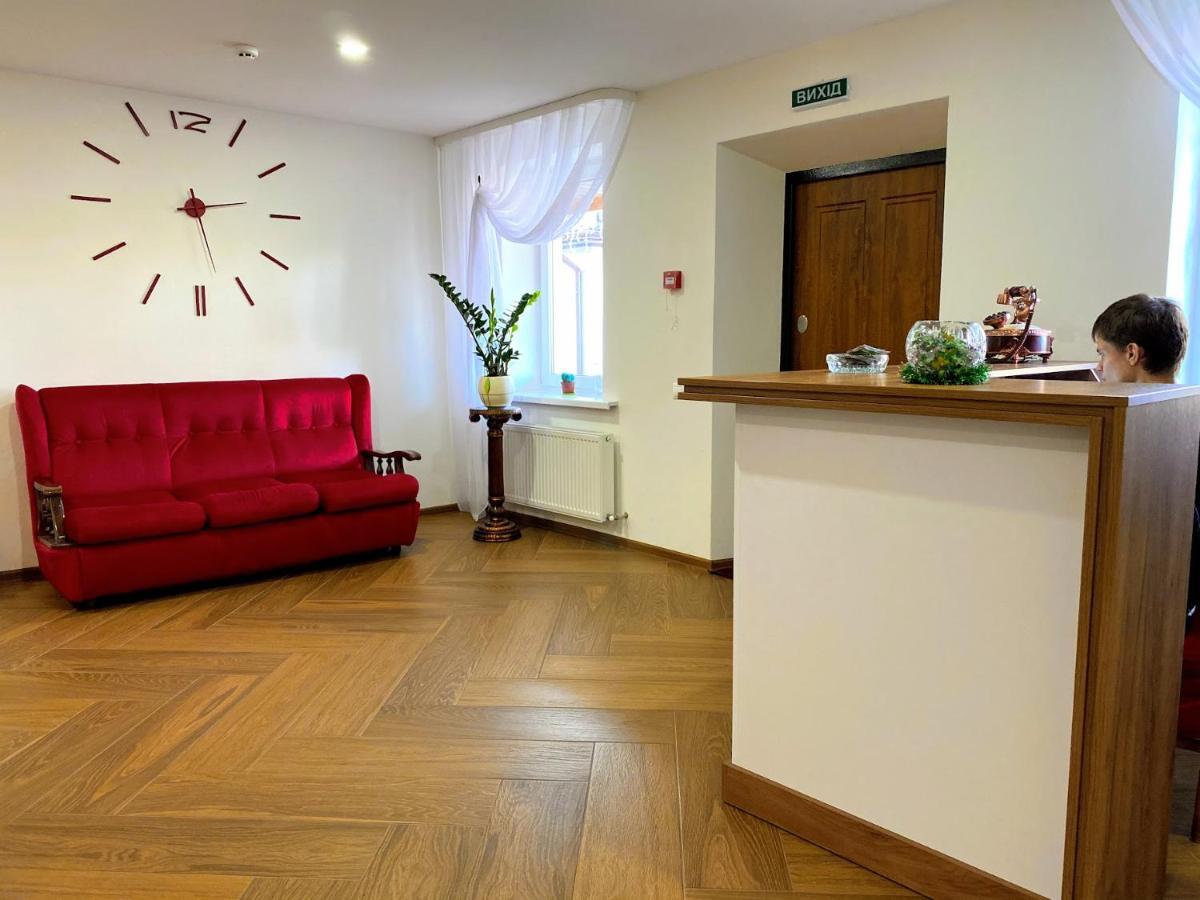 Rioro Hotel Myrhorod Bagian luar foto